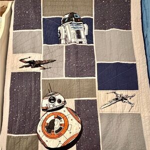 Pottery Barn Kids Star Wars Droid quilt and sham, Twin